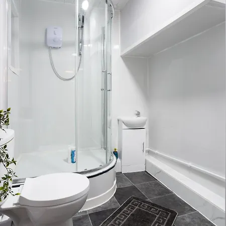 Lovely Getaway Apartment: Two-Bedroom In Rotherham Exterior photo