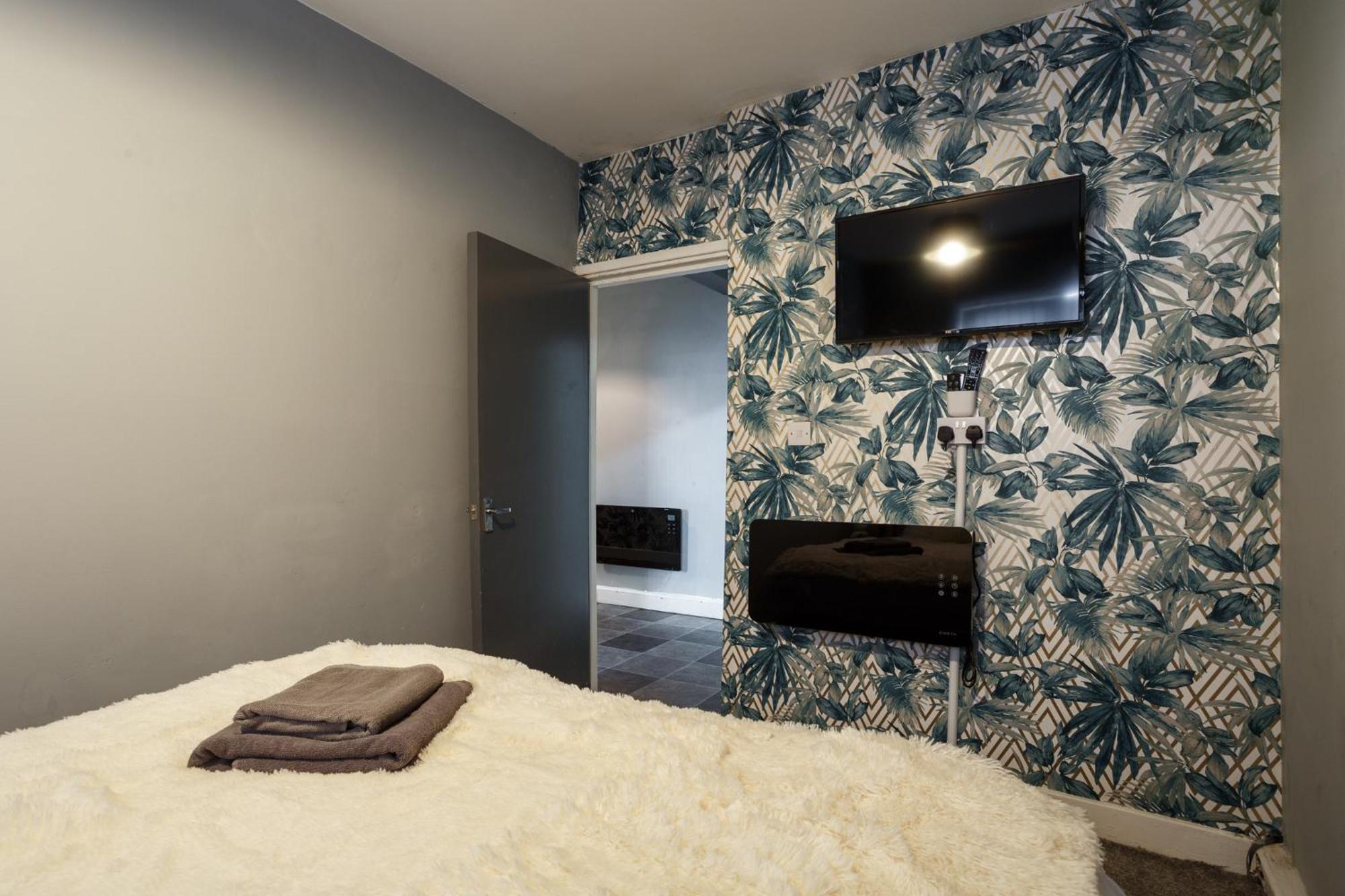 Lovely Getaway Apartment: Two-bedroom In Rotherham